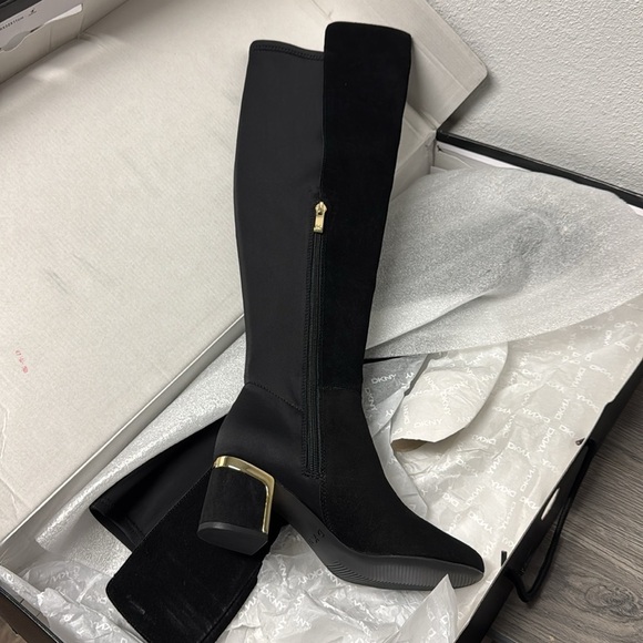 DKNY Women's Cora Boots - Picture 4 of 5